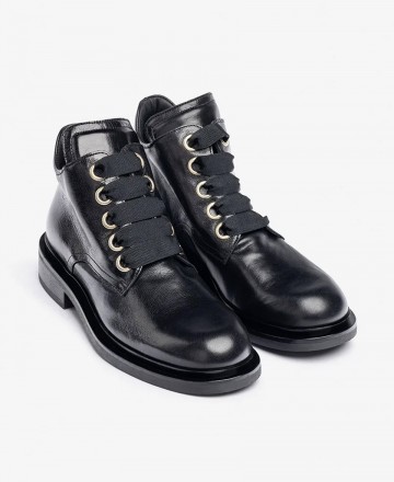 Botines negros con cordones Yokono Lei-006