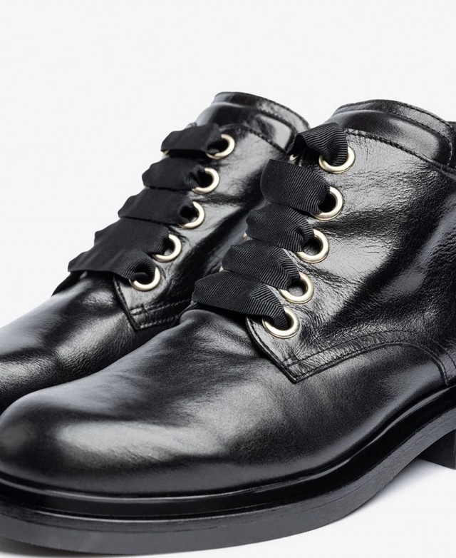 Yokono Lei-006 black lace-up ankle boots