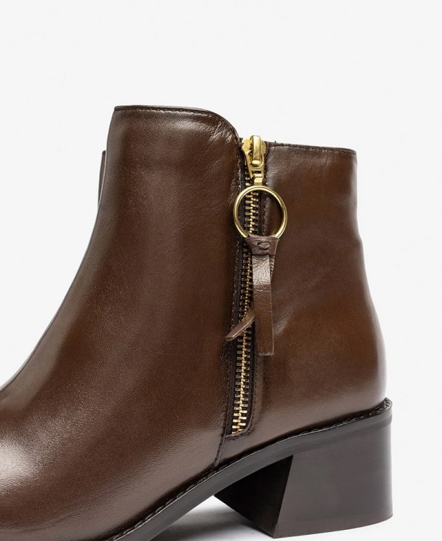 Botines marrones de mujer Yokono Lop-409