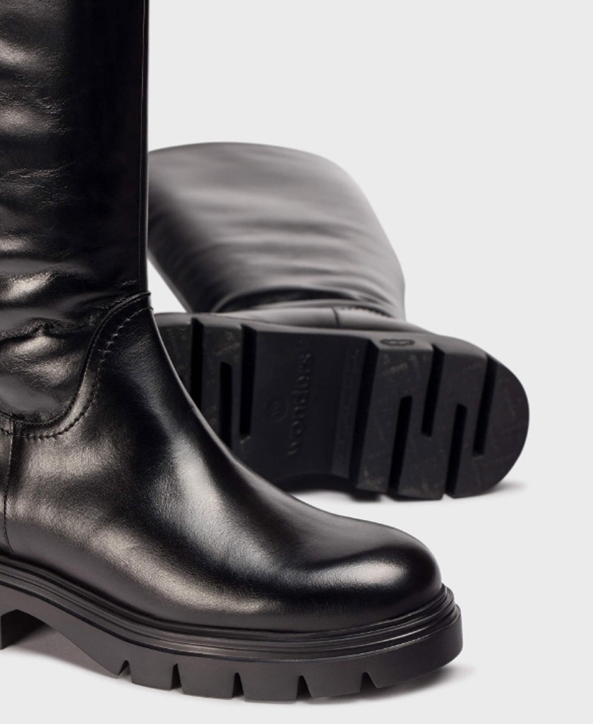 Wonders Bones A-4304 black leather high boots