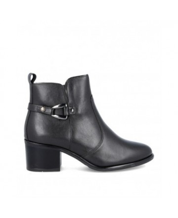 Catchalot 1977 black low-heeled ankle boots
