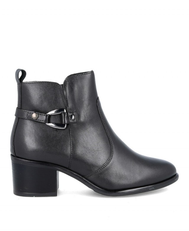 Catchalot 1977 black low-heeled ankle boots