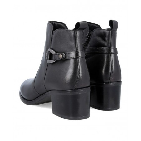 Catchalot 1977 black low-heeled ankle boots