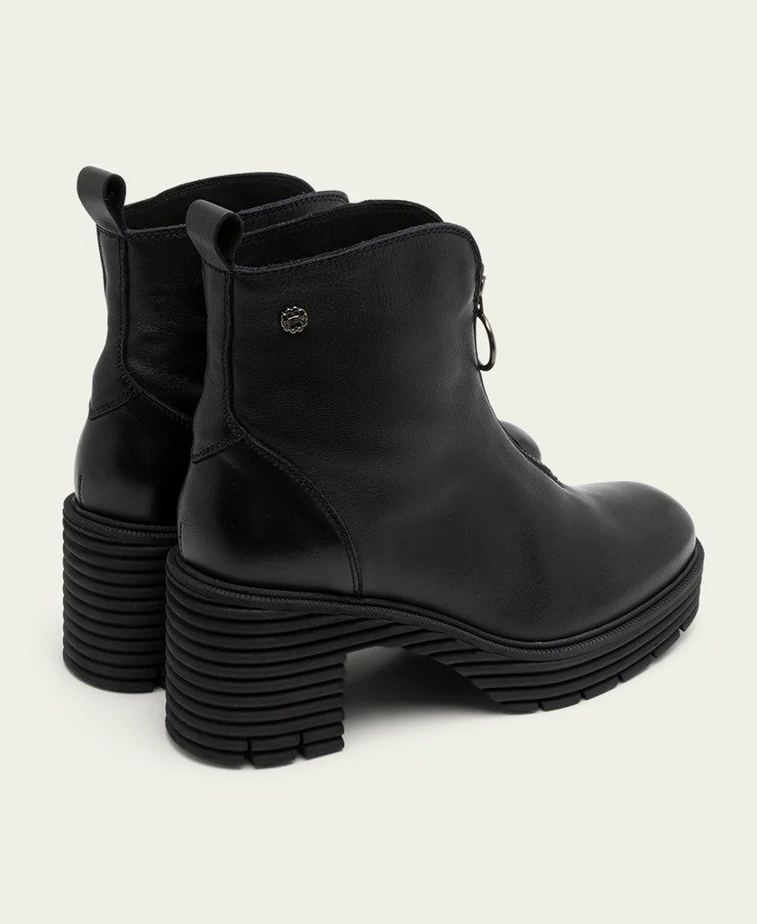 Porronet Mila 4774 ankle boots with front zipper