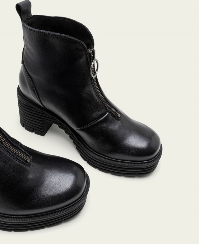 Porronet Mila 4774 ankle boots with front zipper