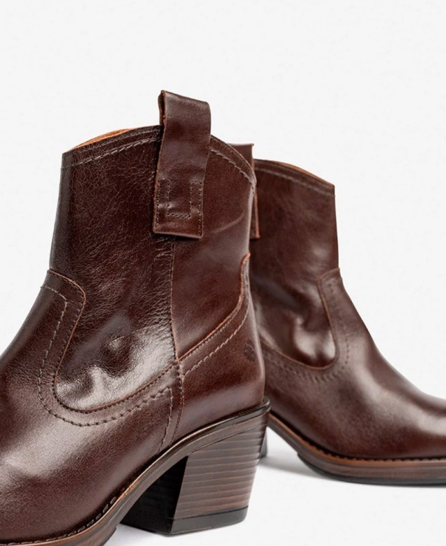 Botines cowboy piel lisa Yokono Brava-002