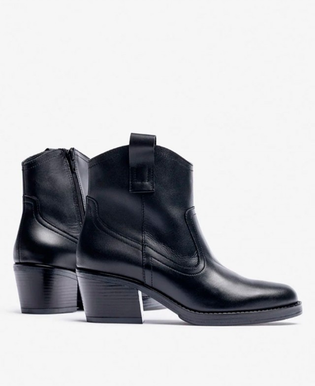 Botines negros de tacón medio Yokono Brava-002