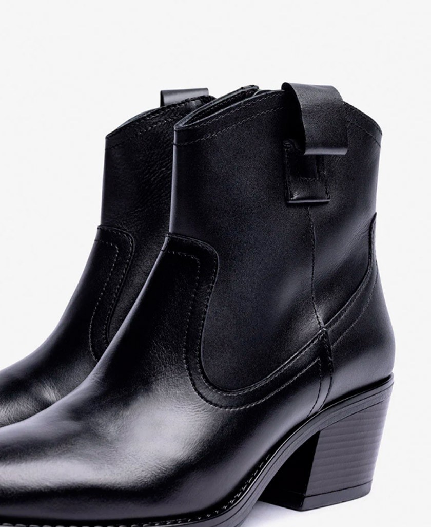 Botines negros de tacón medio Yokono Brava-002