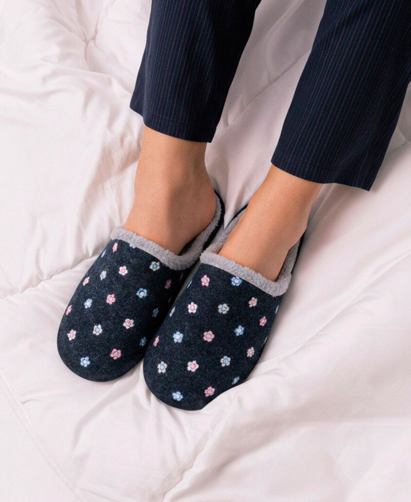 Zapatillas de casa abiertas mujer Garzón 12000.371