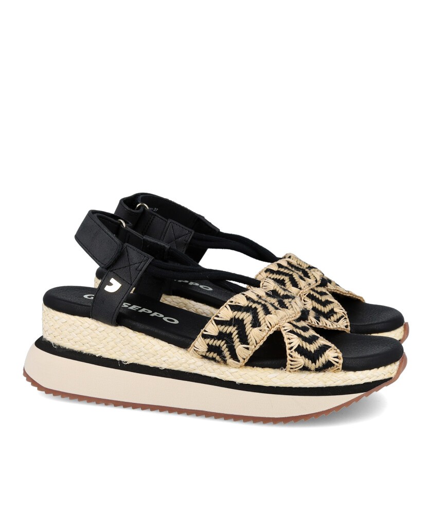 Gioseppo Ugunja embroidered sandal 78618-P