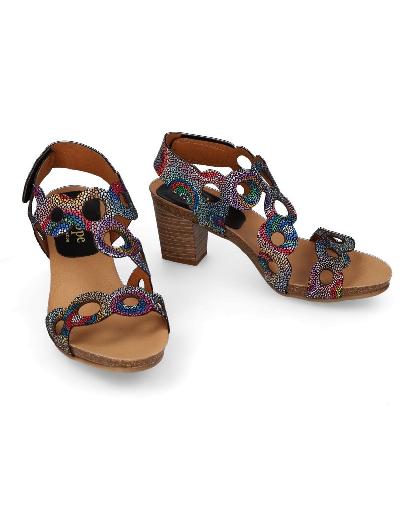 Sandalias troqueladas Penelope 5857-575