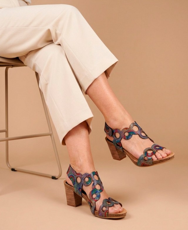 Sandalias troqueladas Penelope 5857-575