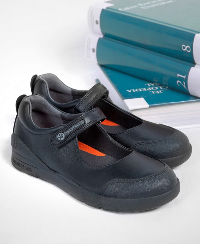 School shoes with velcro fastening Biomecanics 181121