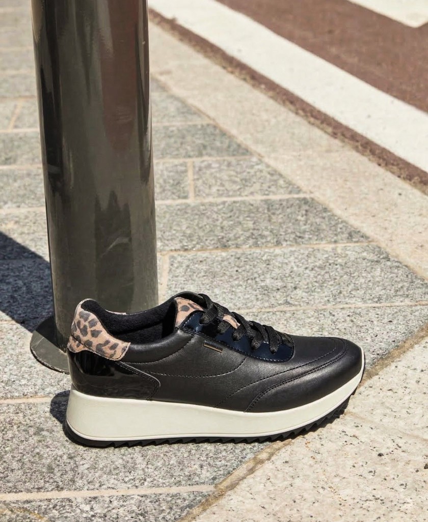 Zapatillas urbanas con cuña Imac 858238. 1400011