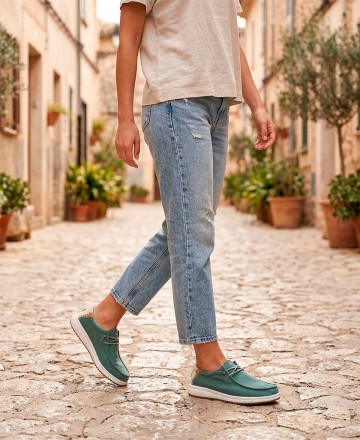 Sporty moccasins with laces Pitas Nías