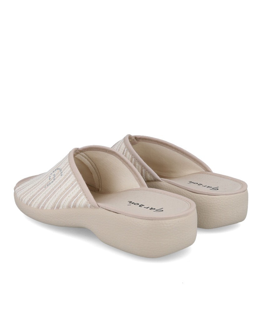 Zapatillas de casa beige Garzón 3258.079