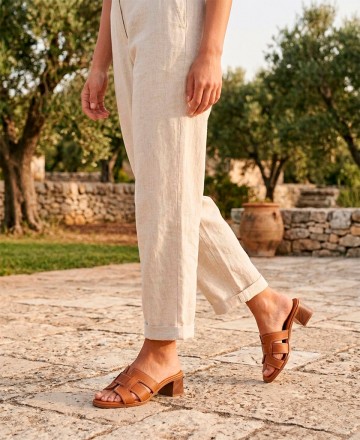 Catchalot 5902 leather heeled sandals