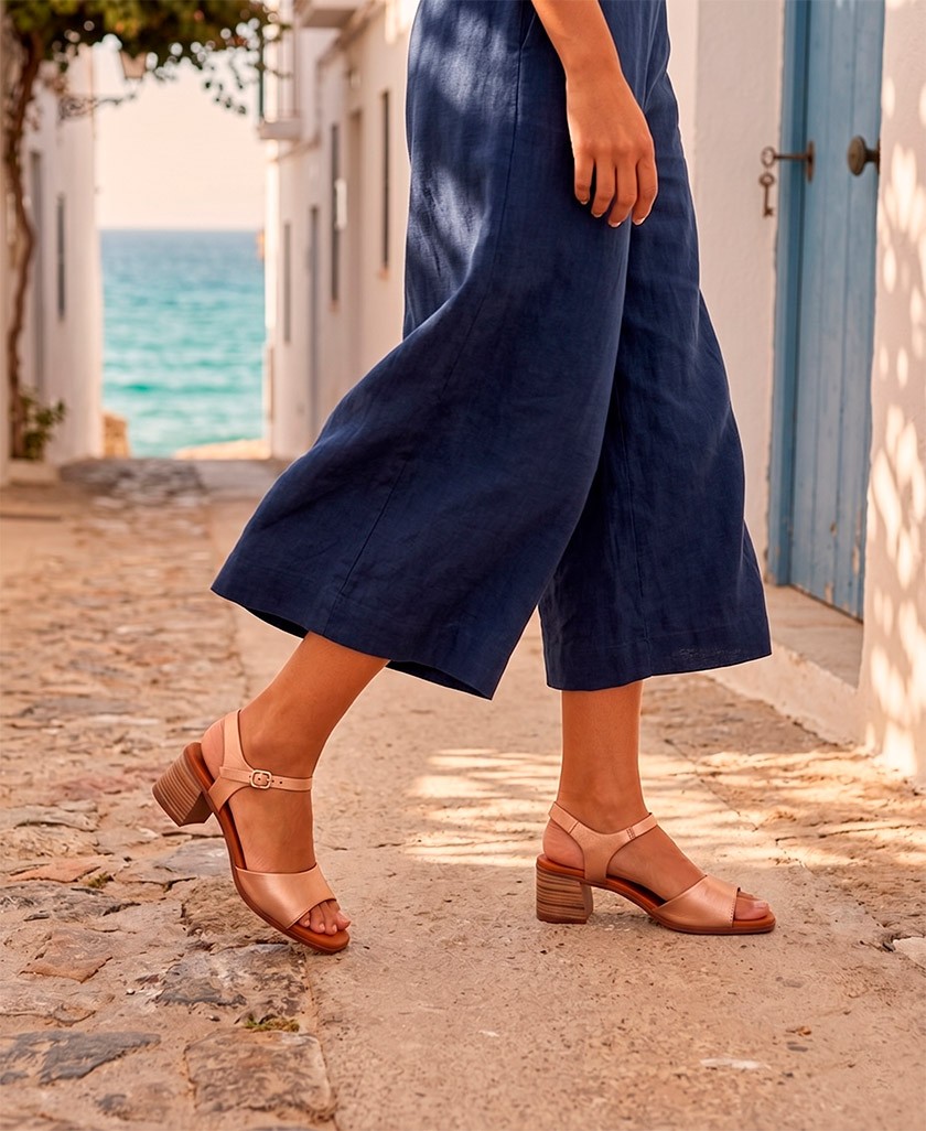 Catchalot T-111859 heeled sandals