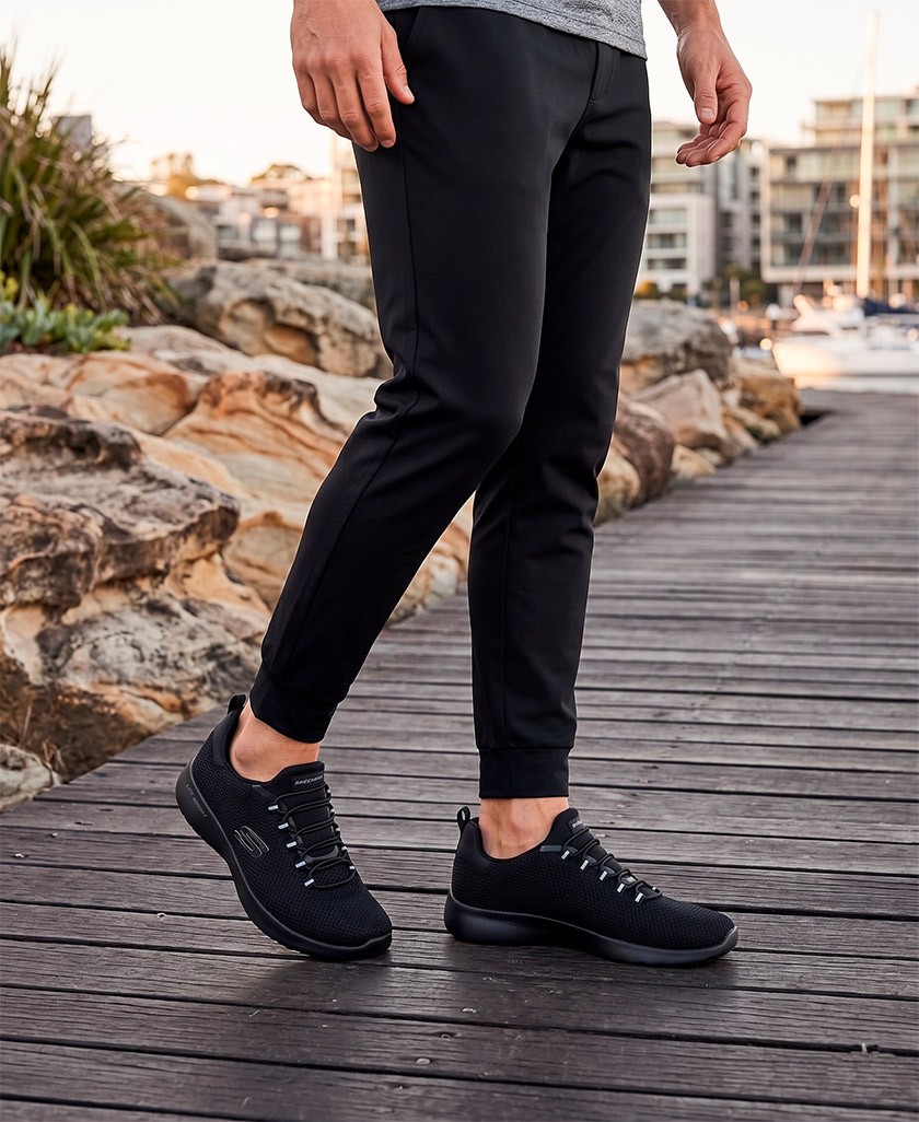 Skechers Dynamight men's black sneaker