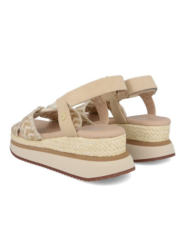Gioseppo Ugunja embroidered wedge sandals
