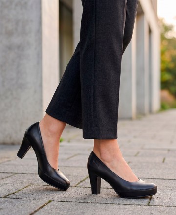 Zapato salón Dorking Blesa negro 5794