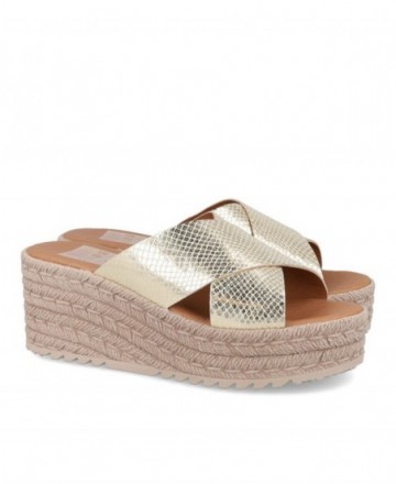 Tambi Good 700 open-back clogs
