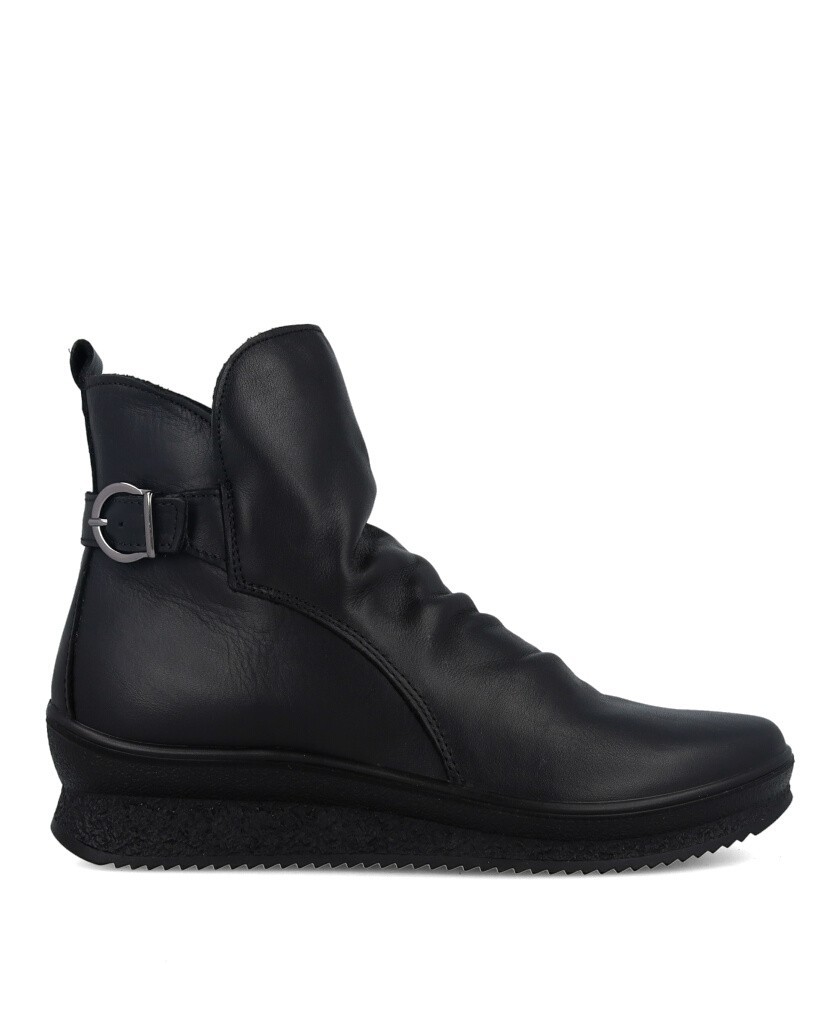 Botines negros con cuña Imac 206180