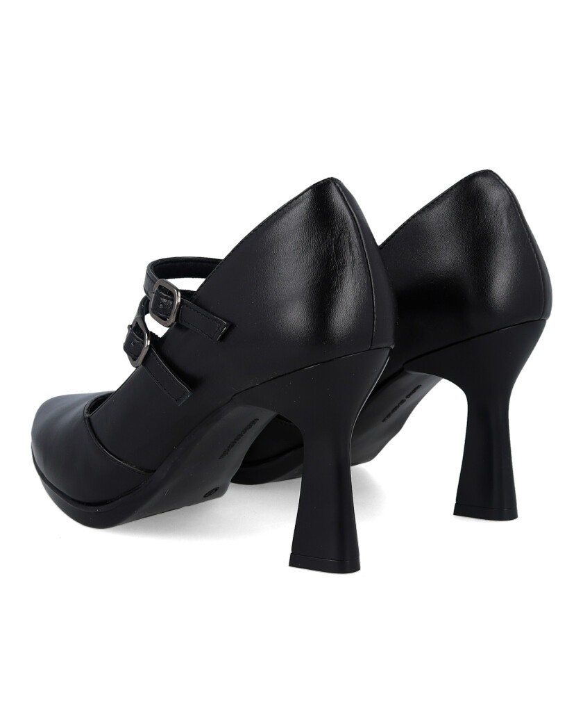 Zapato negro con hebillas Desireé Saga 9