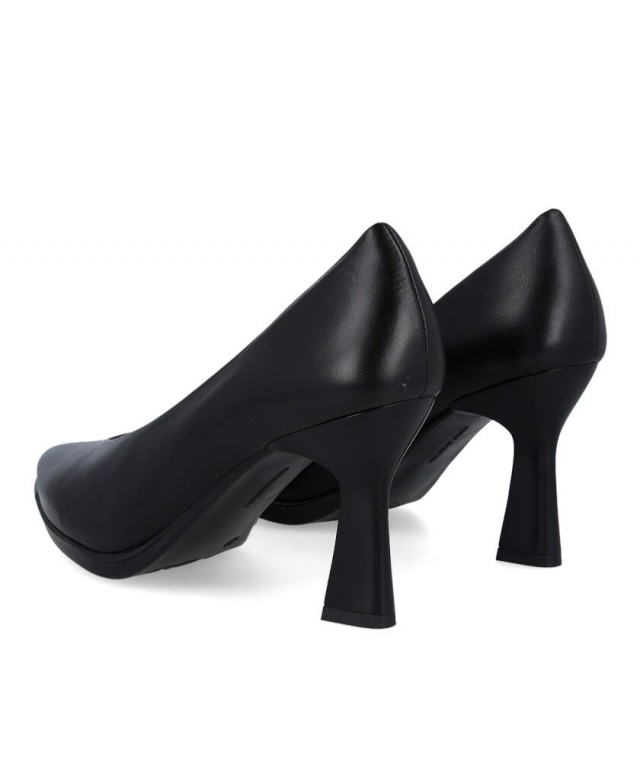 Desireé Saga 7 High-Heeled Pumps