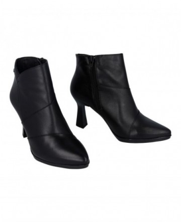 Botines negros de piel Desireé Saga 6