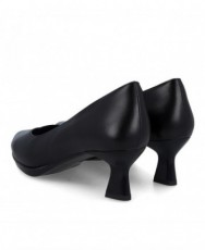 Zapatos de salón negros Desireé Maca 1