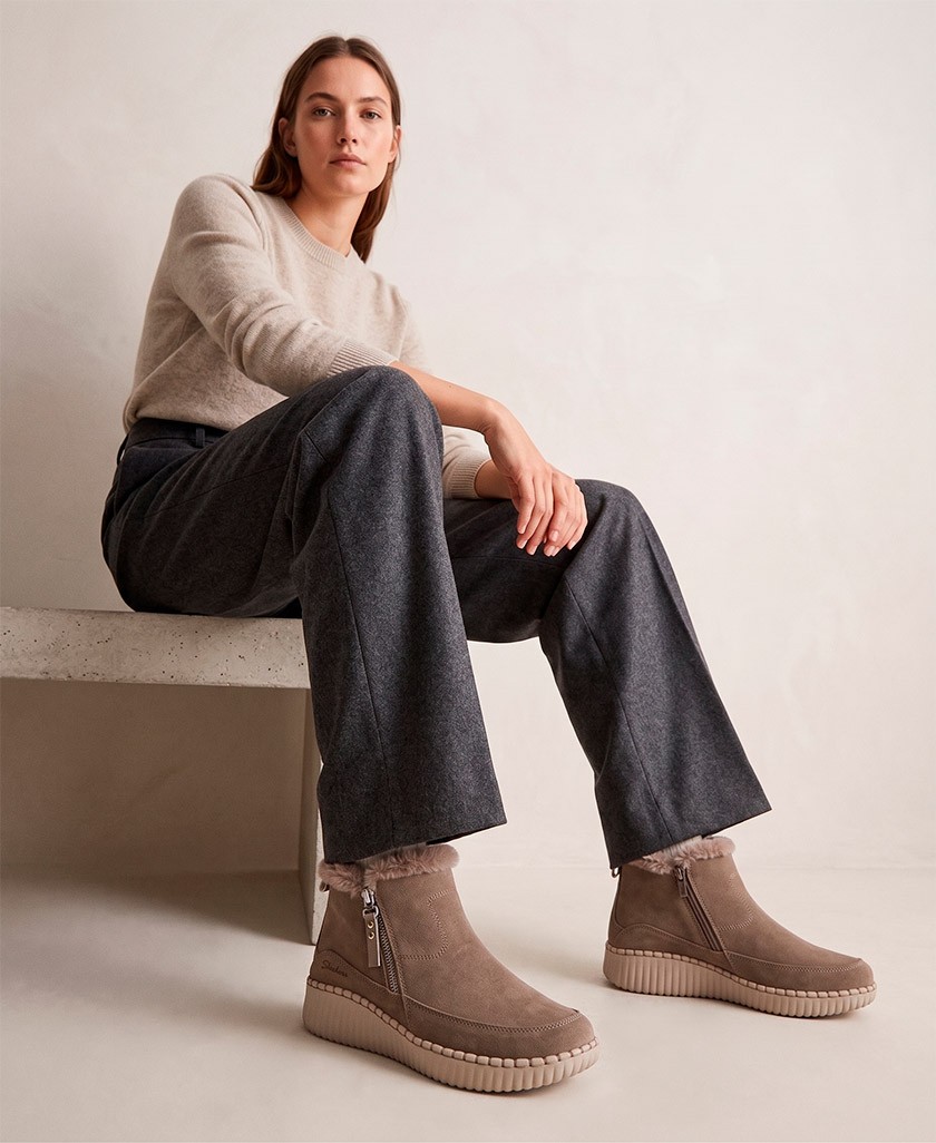 Skechers Relaxed Fit 168108 casual ankle boots