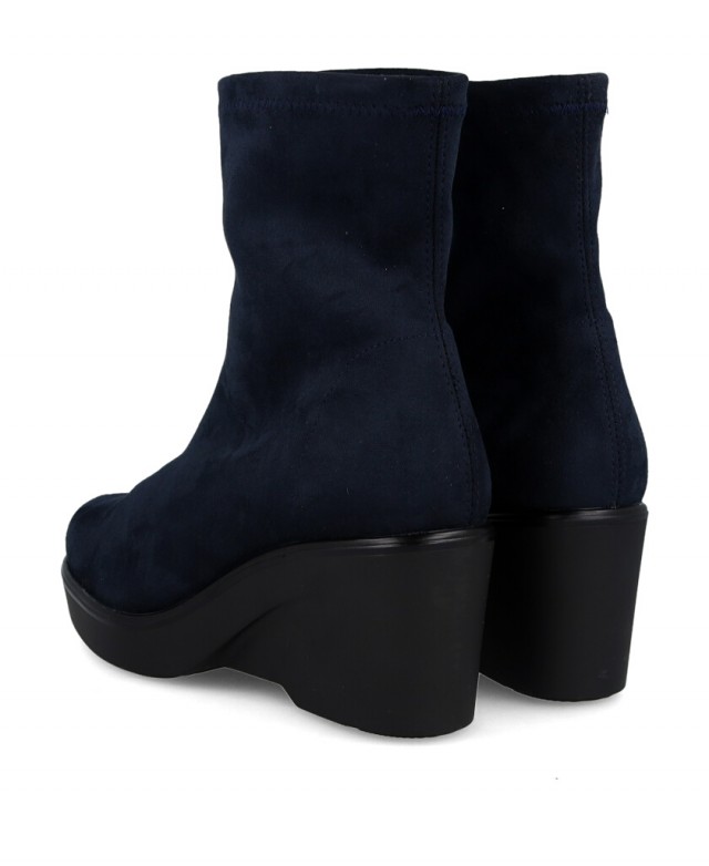 Miss Elastic 75500 Blue Suede Ankle Boots
