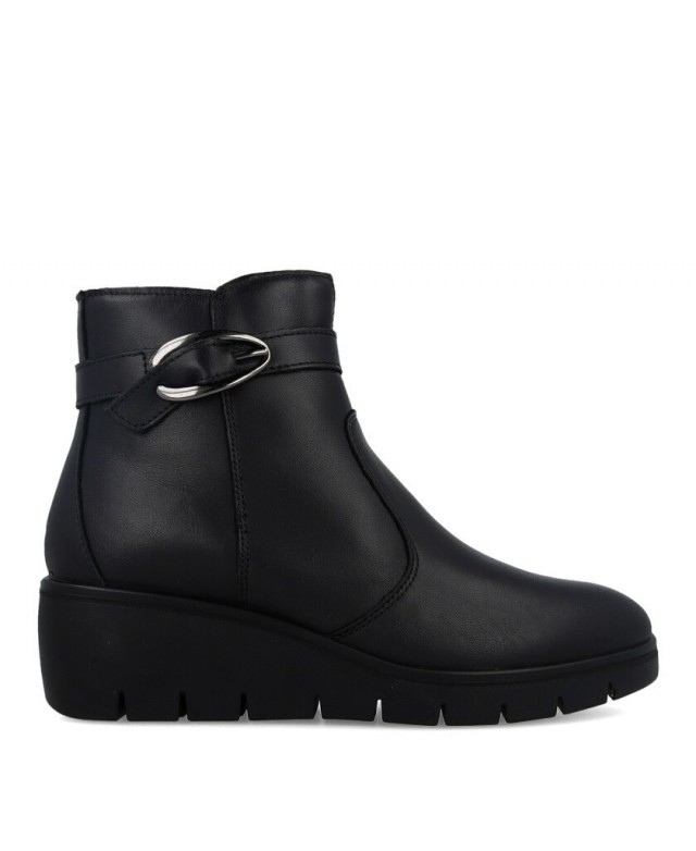 Imac 207000 Leather Ankle Boots with Buckle
