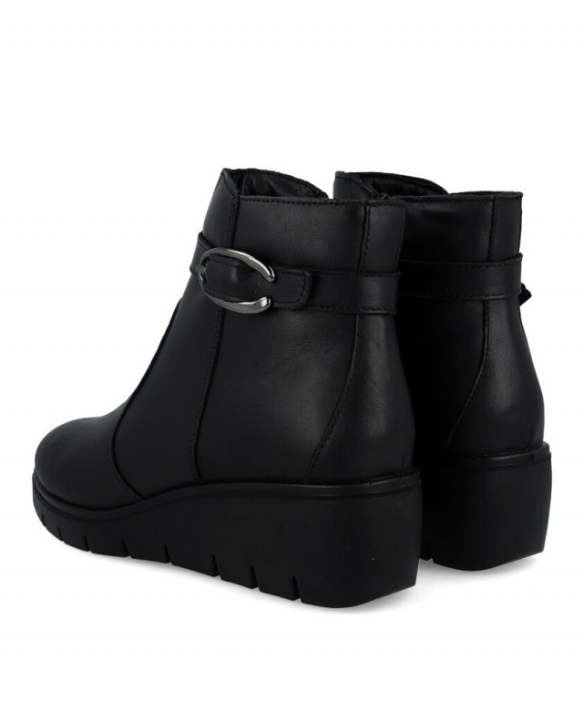Botines de piel con hebilla Imac 207000