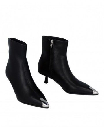 Gioseppo Kitten 80822 Studded Ankle Boots