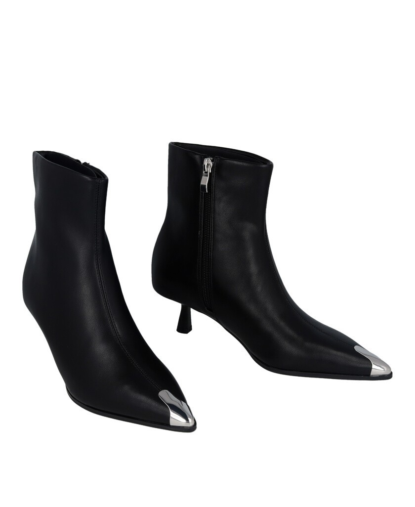 Gioseppo Kitten 80822 Studded Ankle Boots