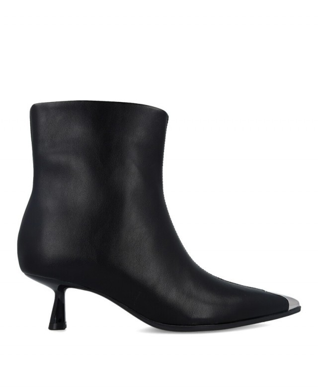 Gioseppo Kitten 80822 Studded Ankle Boots