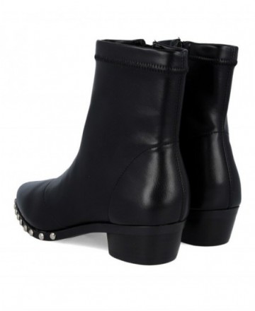 Botines con tachuelas Noa Harmon 9760