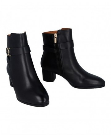 Botines negros de tacón Pikolinos Calafat W1Z-8914C1