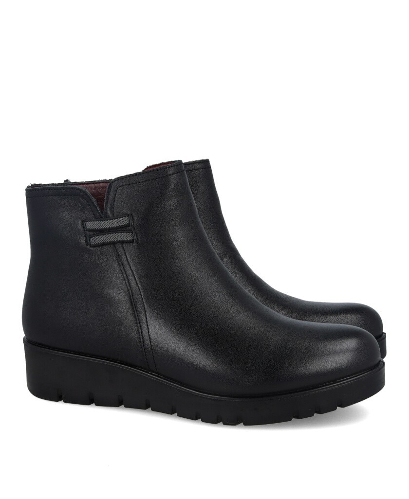 Happy Monk Carmina 016 lightweight wedge ankle boots
