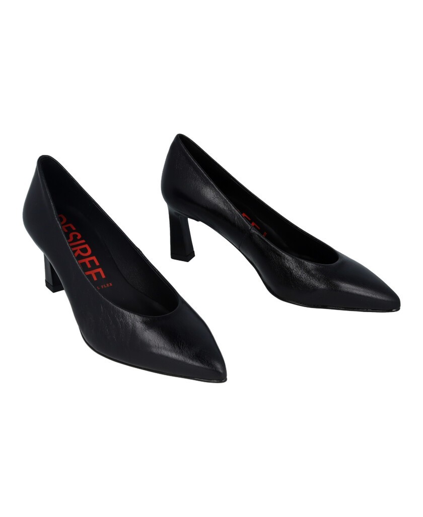 Desireé Viky3 black court shoes