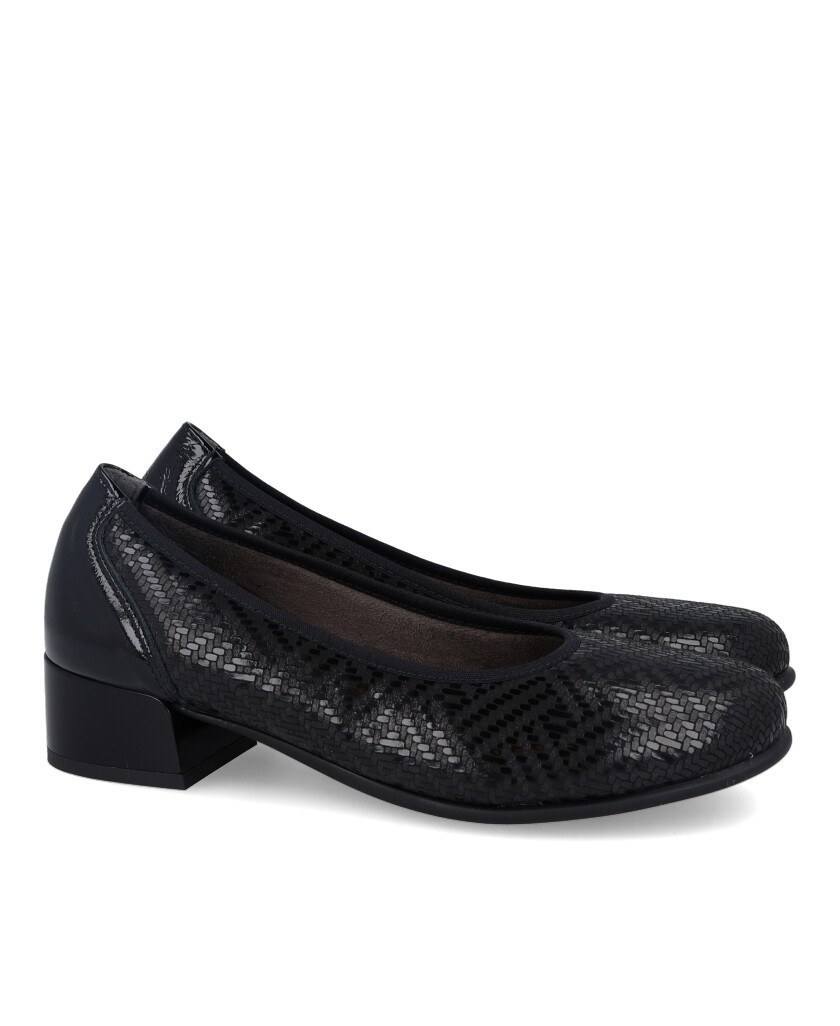 Pitillos 11636 low-heeled court shoes