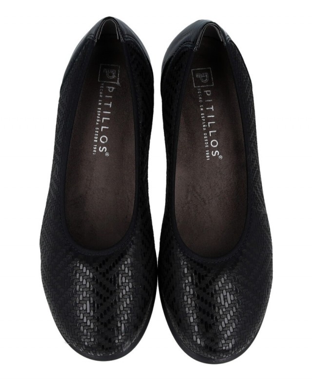 Pitillos 11636 low-heeled court shoes