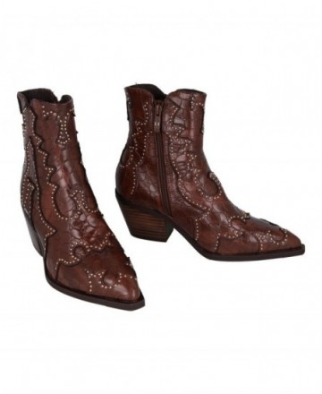 Botines camperos con tachuelas Noa Harmon Miranda 9098