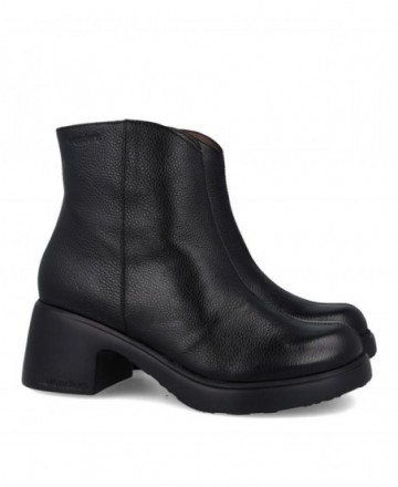 Wonders Flytres E-7125 boots with lightweight soles