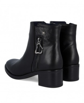 Botines negros con cremallera Dorking Chiara D9434