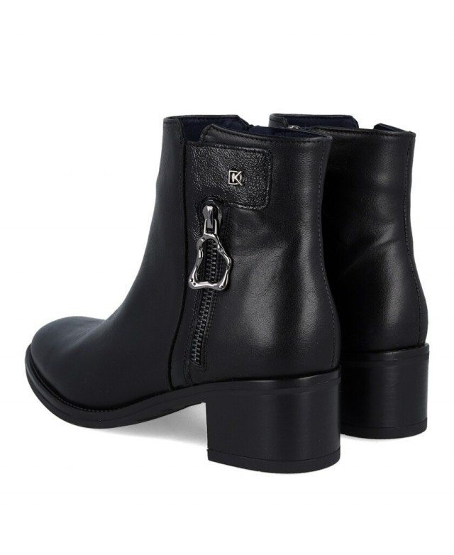 Botines negros con cremallera Dorking Chiara D9434
