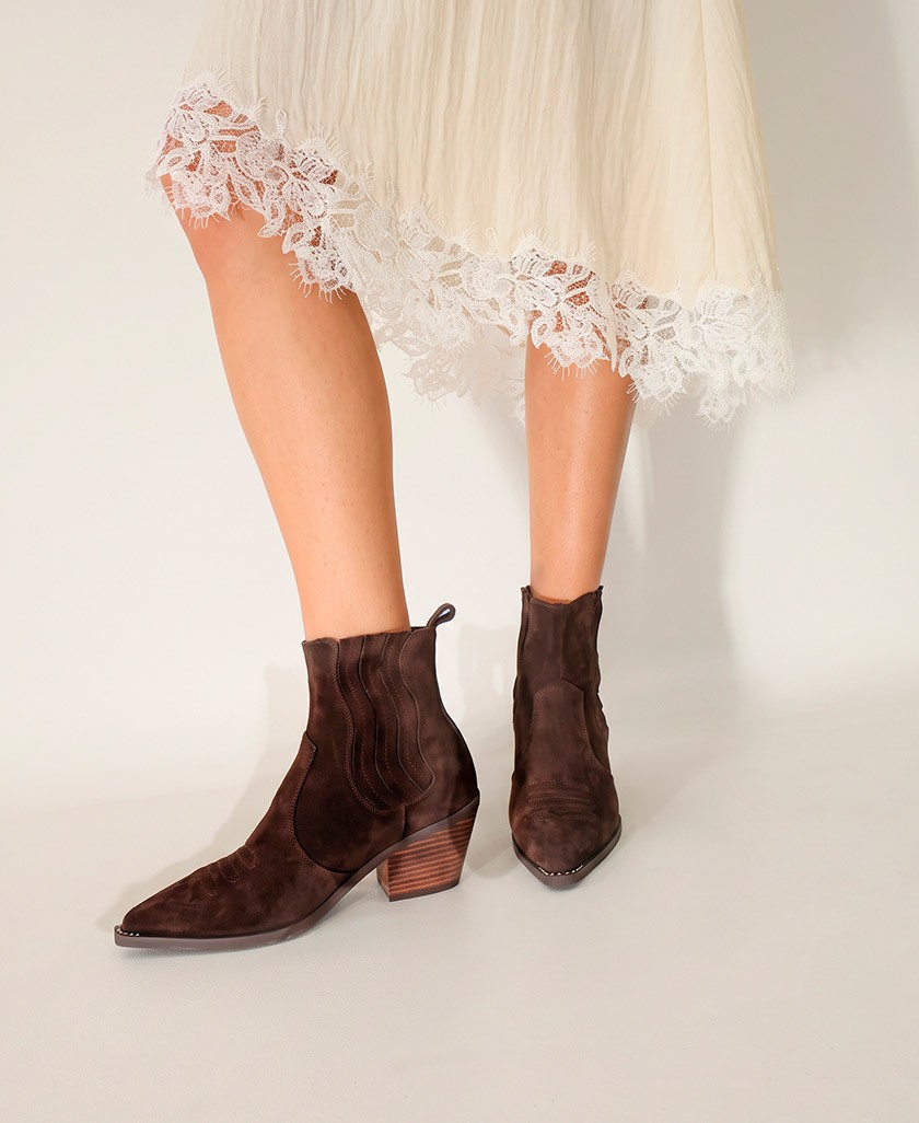 Noa Harmon Wind 10373P cowboy ankle boots