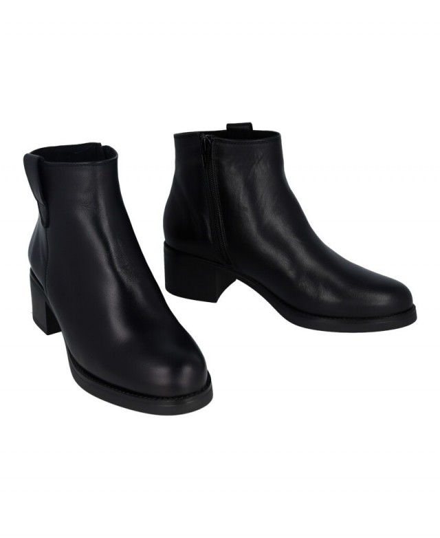 Porronet Olga 4860 low-heeled leather ankle boots